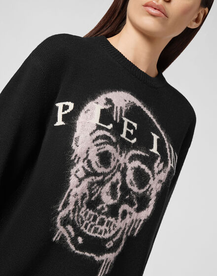 Pullover Round Neck LS Intarsia Skull