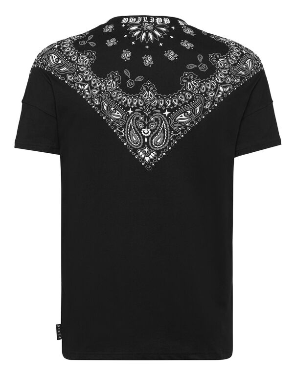 Round Neck T-Shirt Paisley Bandana