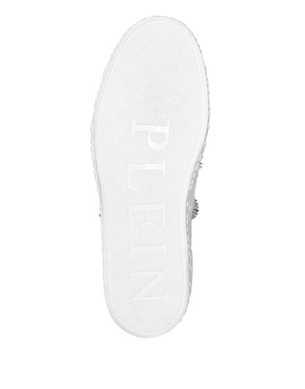 Lo-Top Sneakers Studs