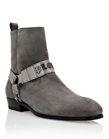 Nubuck Flat Boots Gothic Plein