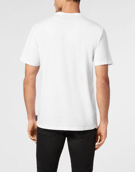 V-Neck T-Shirt Plaque