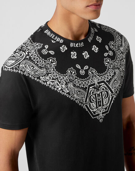 T-shirt Round Neck SS Paisley Bandana